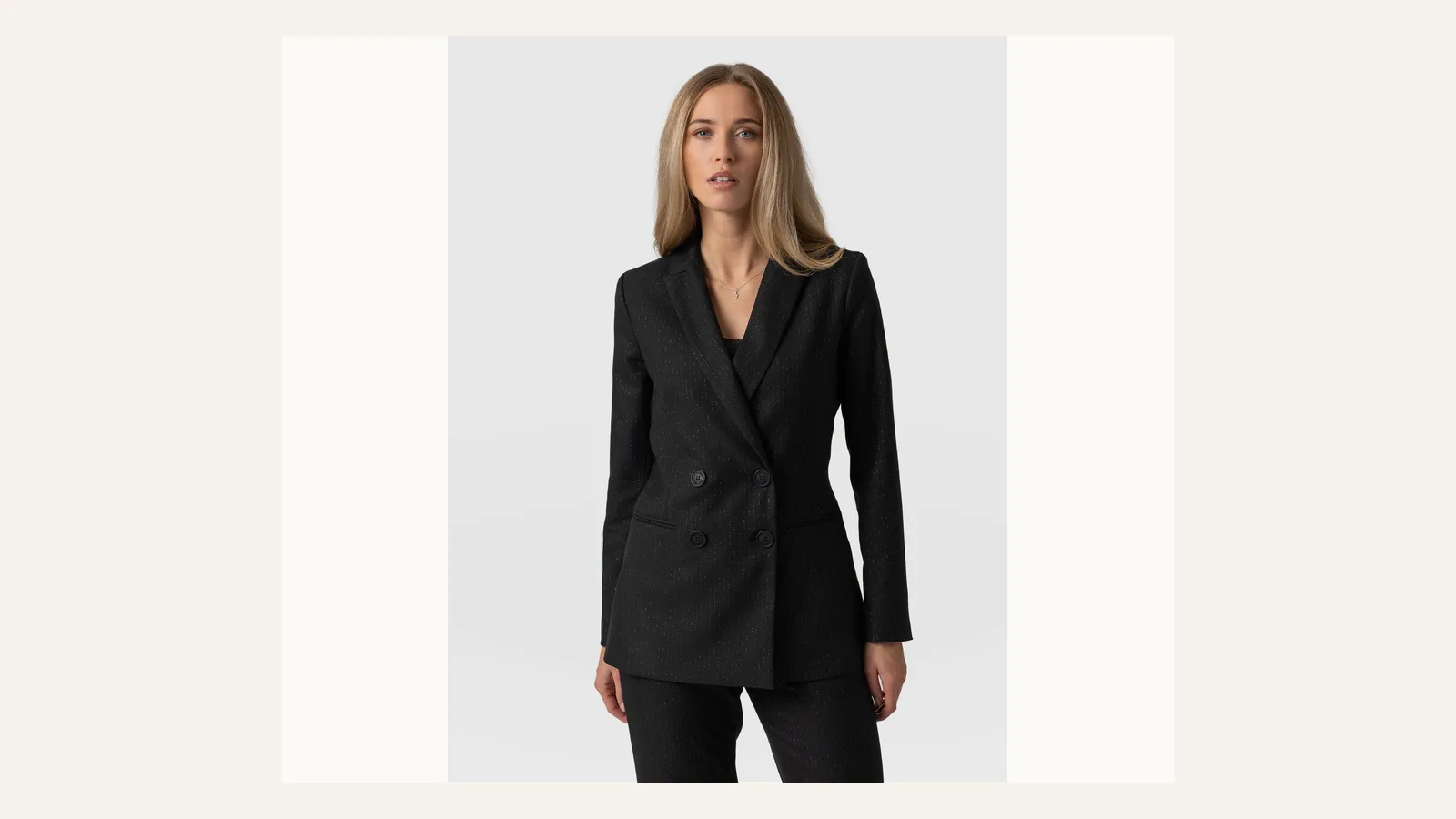 Soft blazer options reviewed for shoulder movement and smart-casual wear